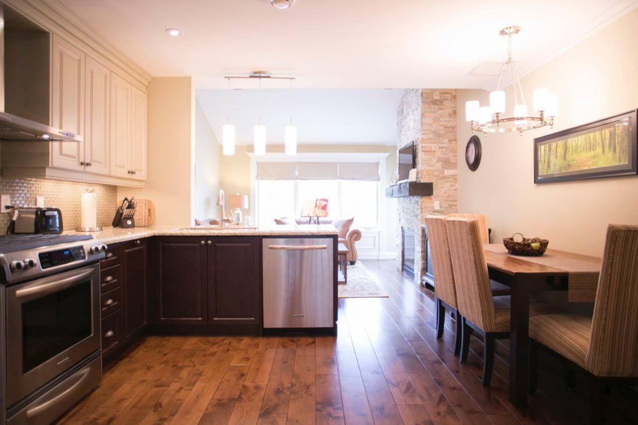 皇后区124号Spa度假酒店 滨湖尼亚加拉 外观 照片 A kitchen in a typical condominium